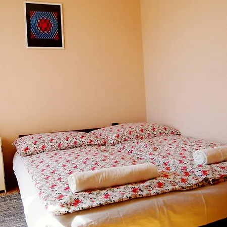 Sunnyside Apartman Apartament *